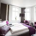 & Restaurant Fackelgarten Plau Am Hotell 3*