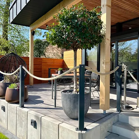 & Restaurant Fackelgarten Plau Am بلاو ام سي