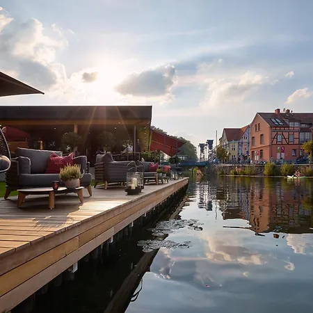 & Restaurant Fackelgarten Plau Am Hotell