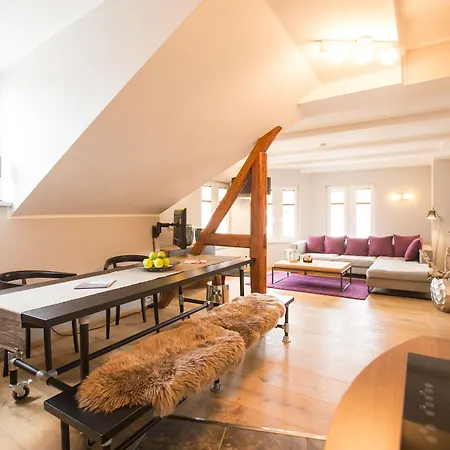 & Restaurant Fackelgarten Plau Am Hotell 3*