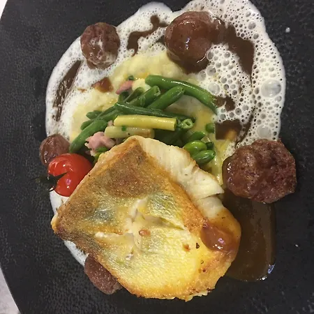 & Restaurant Fackelgarten Plau Am 3*