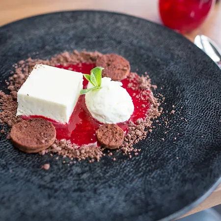 & Restaurant Fackelgarten Plau Am Hotell