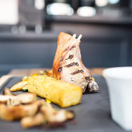 & Restaurant Fackelgarten Plau Am Plau am See