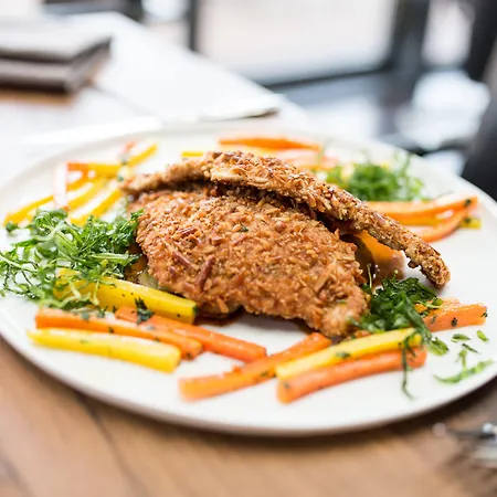 & Restaurant Fackelgarten Plau Am Hotell