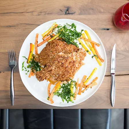 Hotell & Restaurant Fackelgarten Plau Am 3*