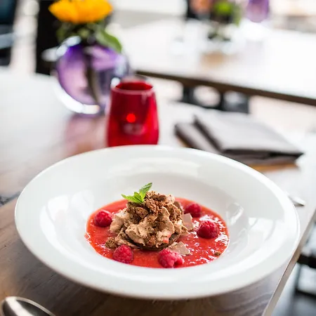 & Restaurant Fackelgarten Plau Am Hotell