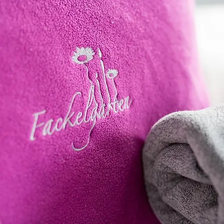 Hotell & Restaurant Fackelgarten Plau Am