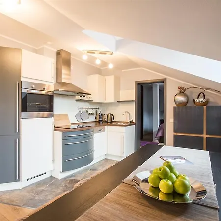 & Restaurant Fackelgarten Plau Am Hotell