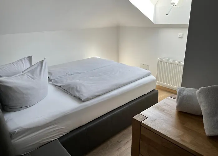 & Restaurant Fackelgarten Plau Am Plau am See