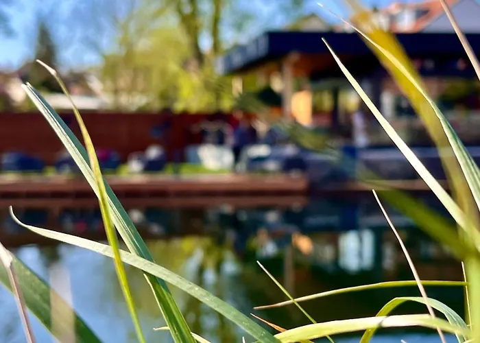 & Restaurant Fackelgarten Plau Am