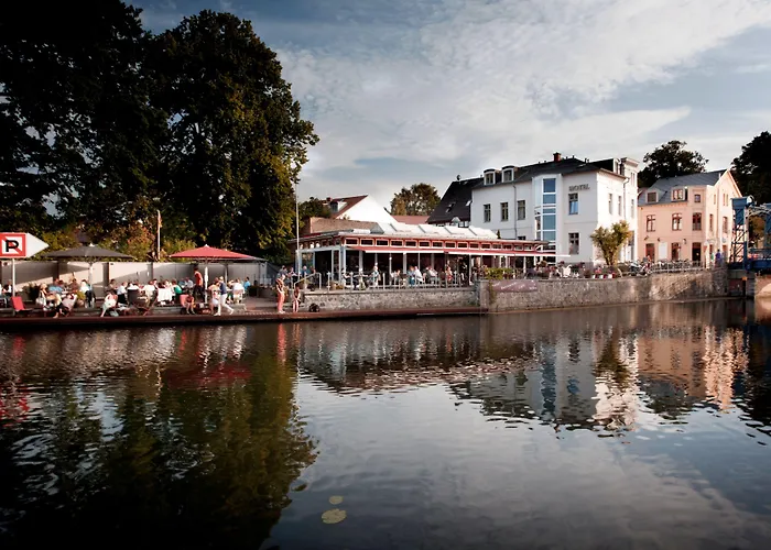 Hotel & Restaurant Fackelgarten Plau Am Plau am See