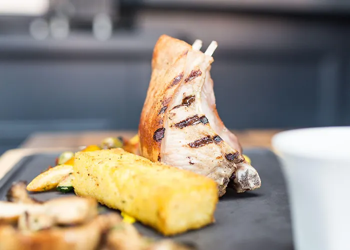 & Restaurant Fackelgarten Plau Am Plau am See