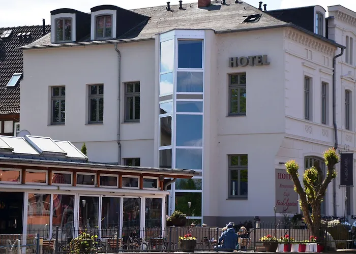 & Restaurant Fackelgarten Plau Am Plau am See