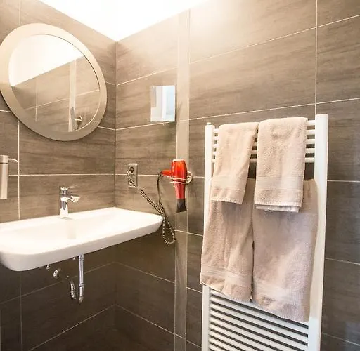 & Restaurant Fackelgarten Plau Am Plau am See